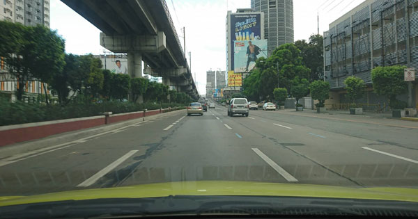 photo of edsa outside of rush hour